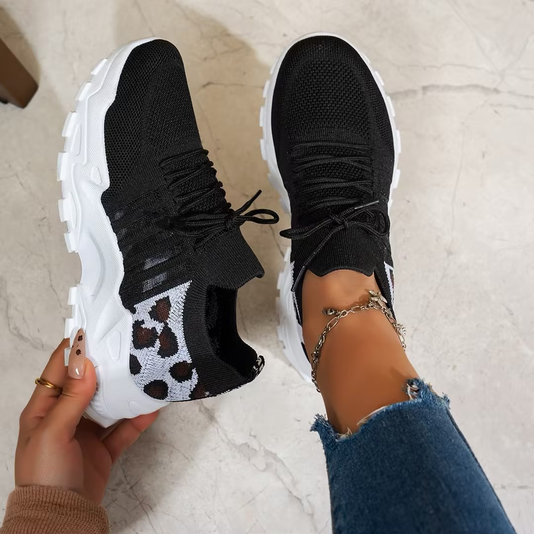 Millie Women Knit Lace Up Chunky Sneakers, colour: Black & White