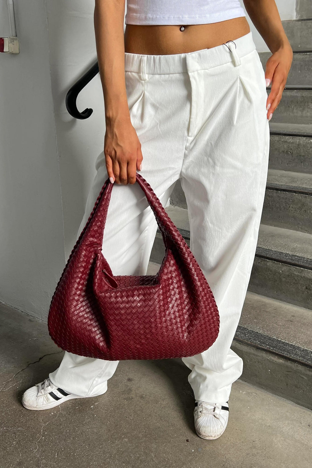 Pippa Women Woven Hobo Shoulder Bag, colour: Burgundy